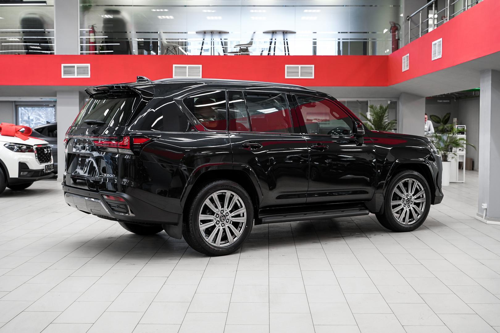Lexus LX 2025, черный, ДЦ Орехово