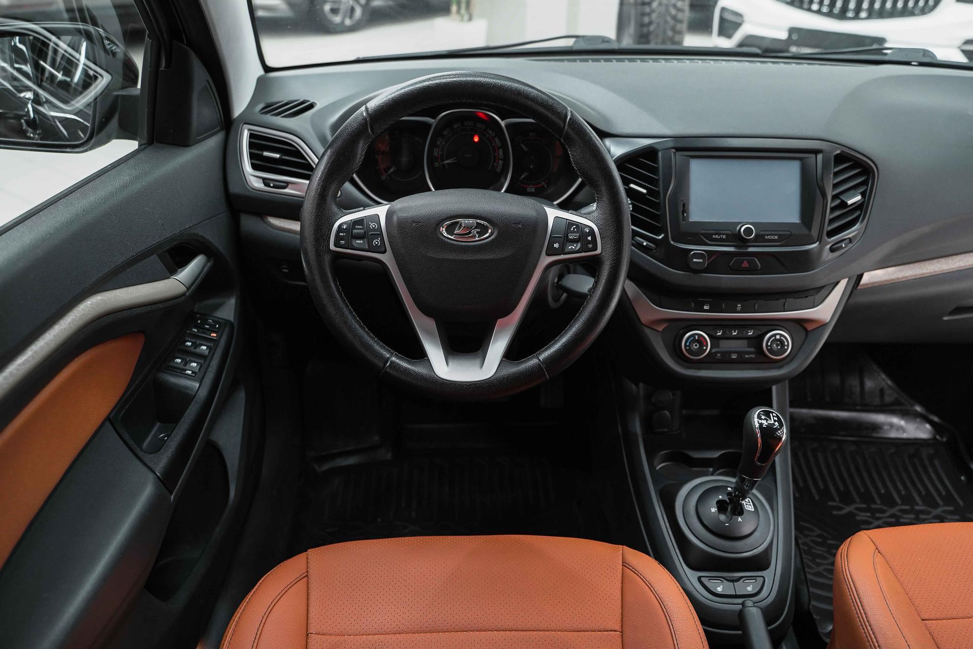 LADA (ВАЗ) Vesta 2017, черный, ДЦ Орехово