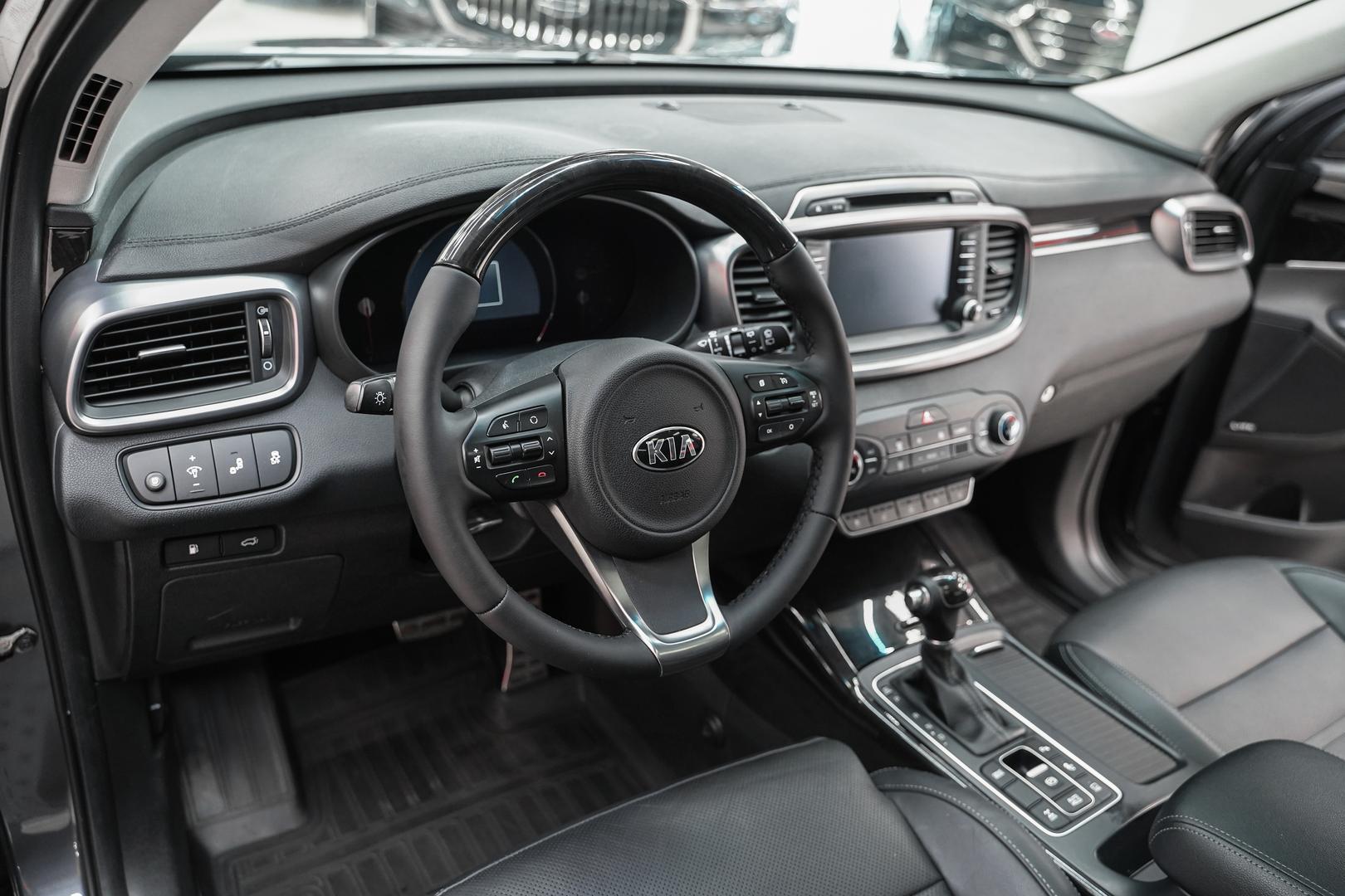 Kia Sorento 2016, серый, ДЦ Орехово