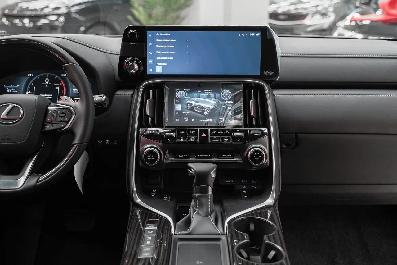 Lexus LX 2025, белый, ДЦ Орехово