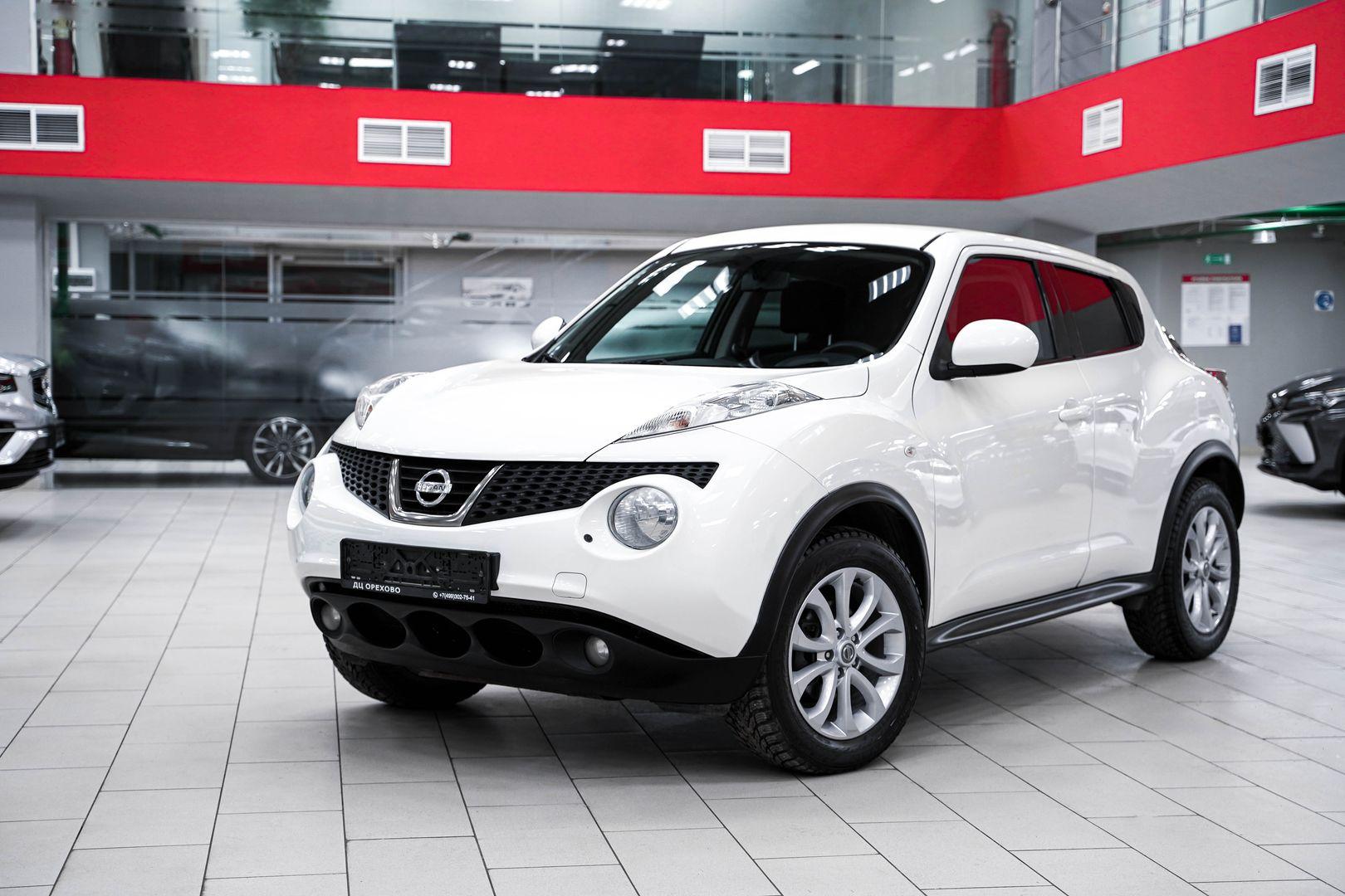 Nissan Juke 2014, белый, ДЦ Орехово