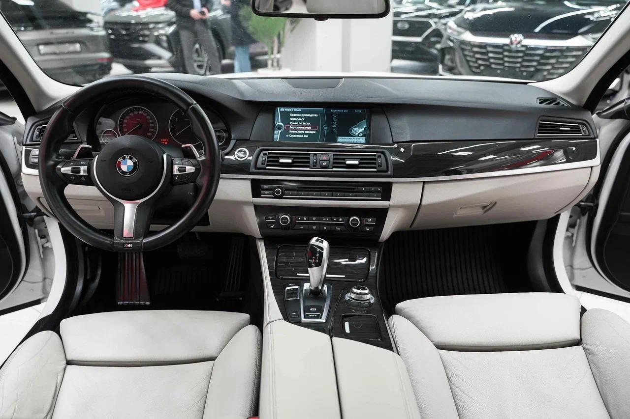 BMW 5 серии 2011, белый, ДЦ Орехово