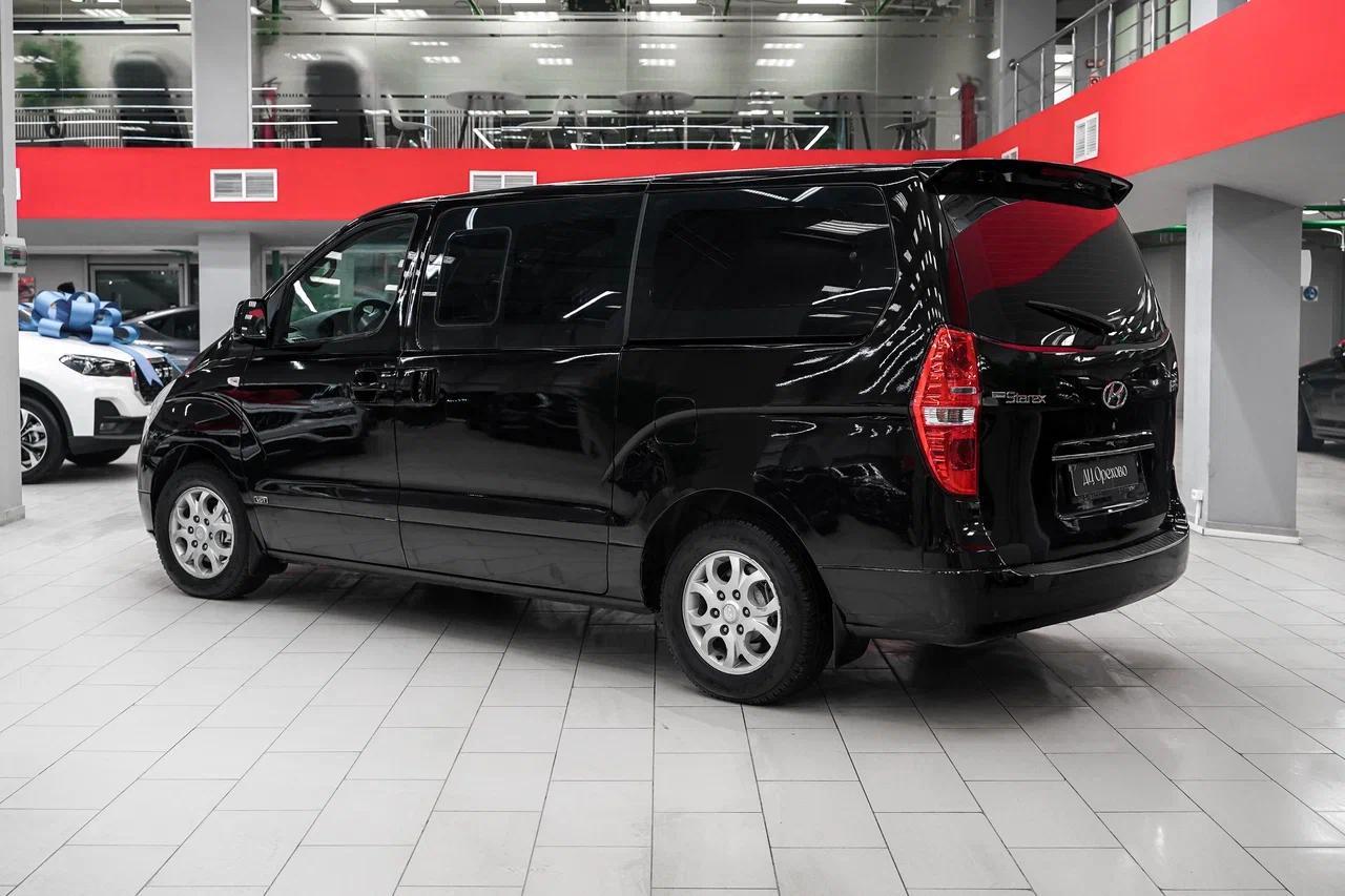 Hyundai Grand Starex 2009, черный, ДЦ Орехово