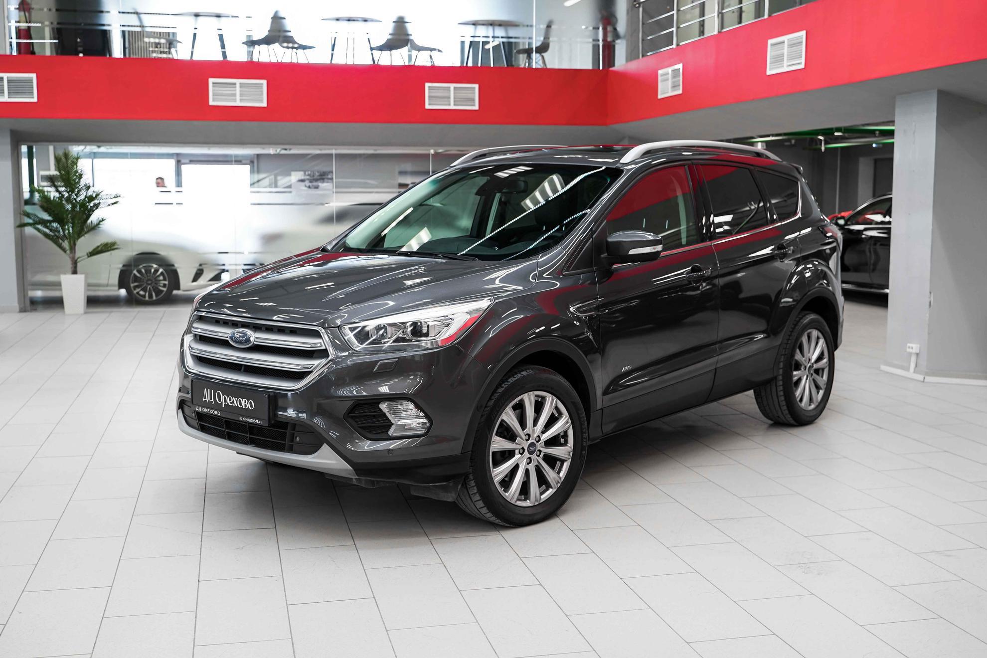 Ford Kuga 2017, серый, ДЦ Орехово