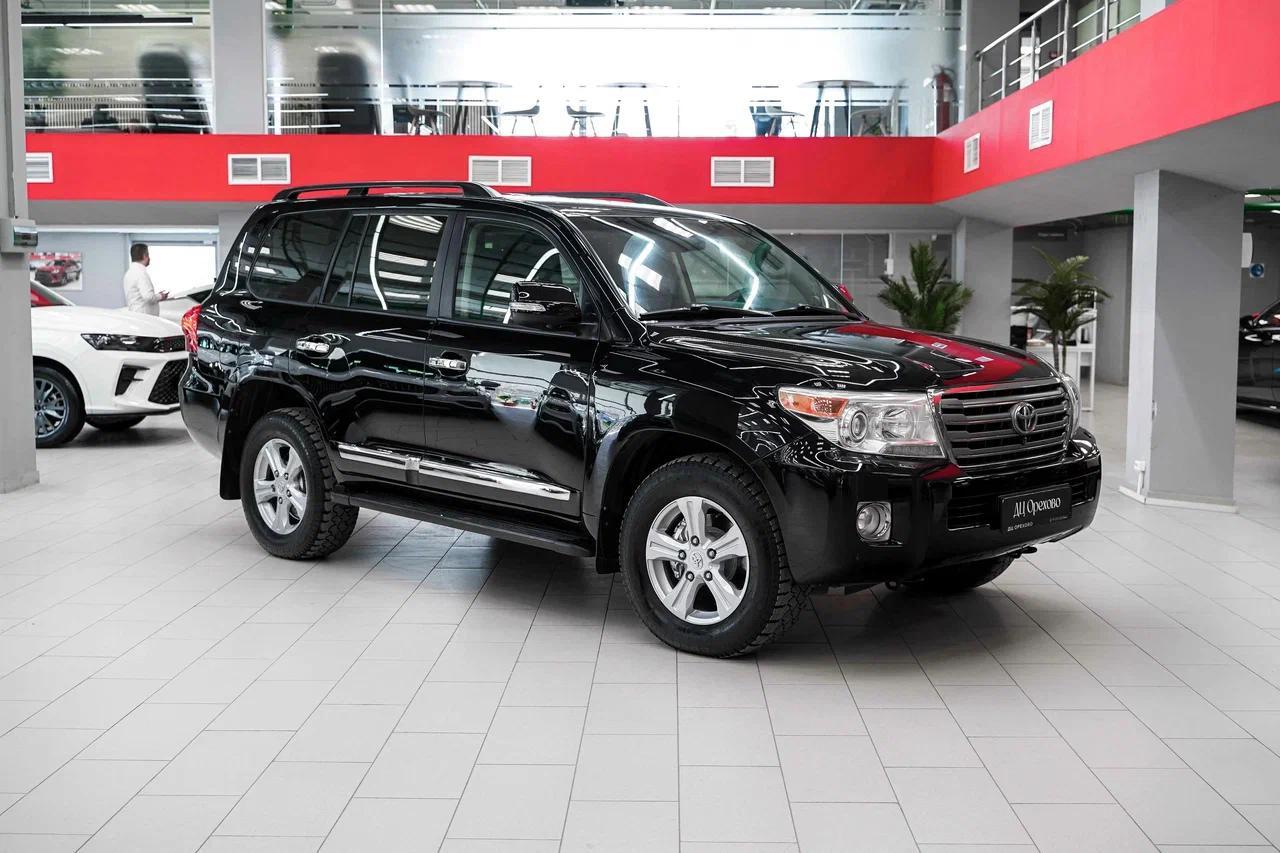 Toyota Land Cruiser 2012, черный, ДЦ Орехово