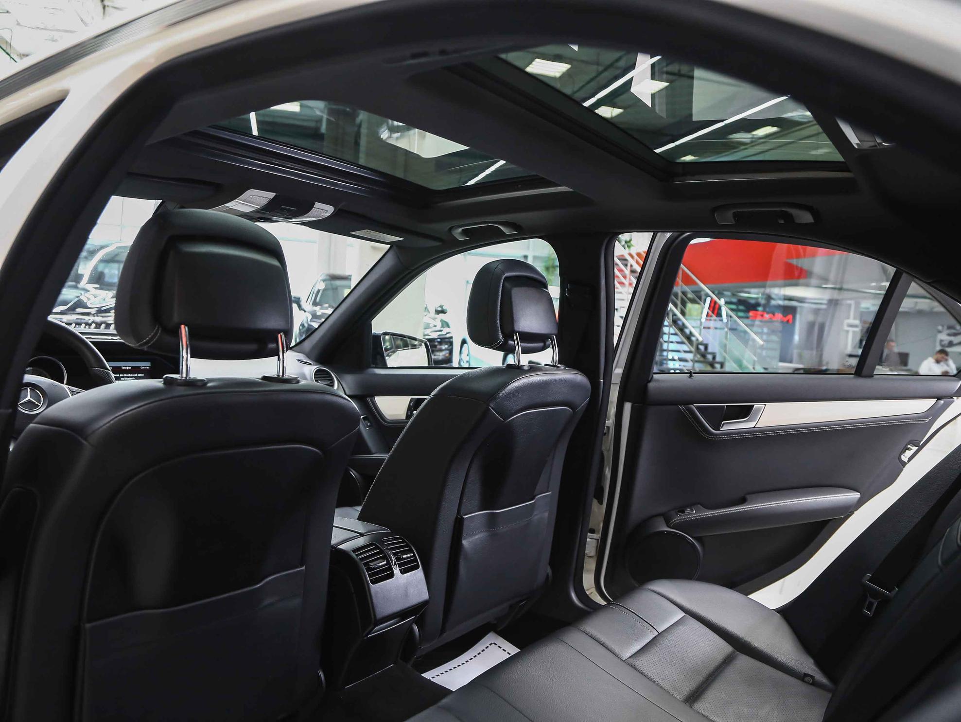 Mercedes-Benz C-Класс 2012, белый, ДЦ Орехово