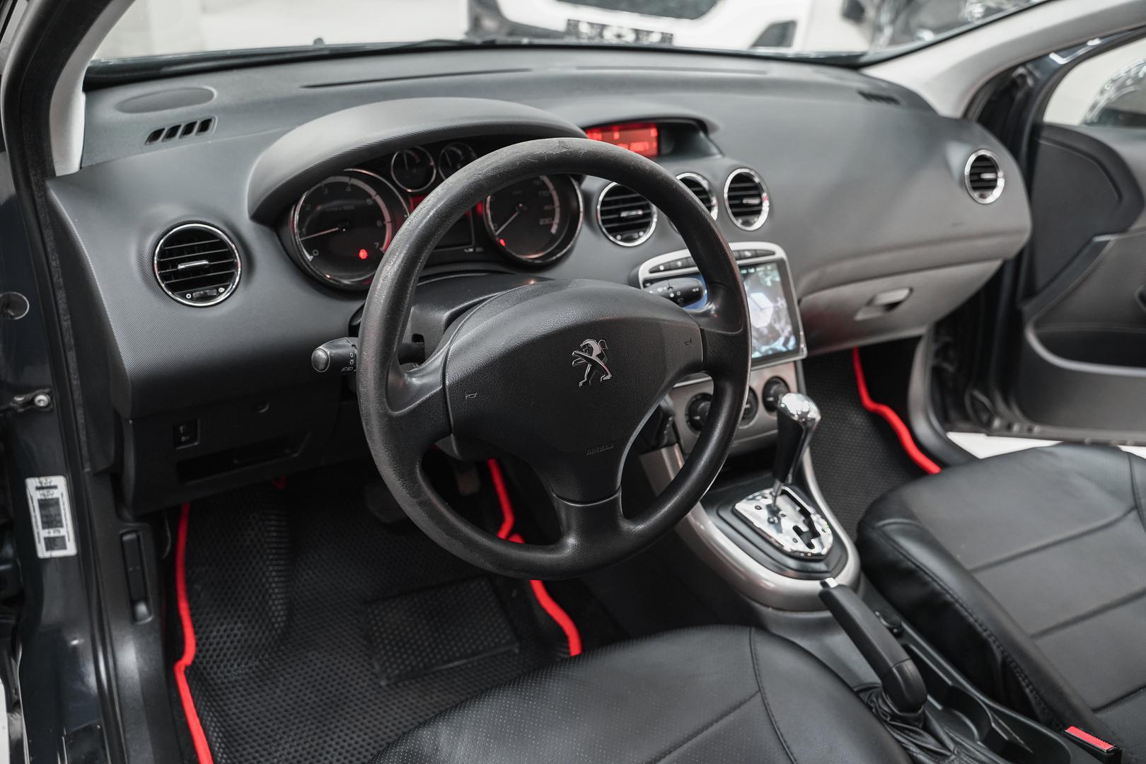 Peugeot 308 2011, серый, ДЦ Орехово