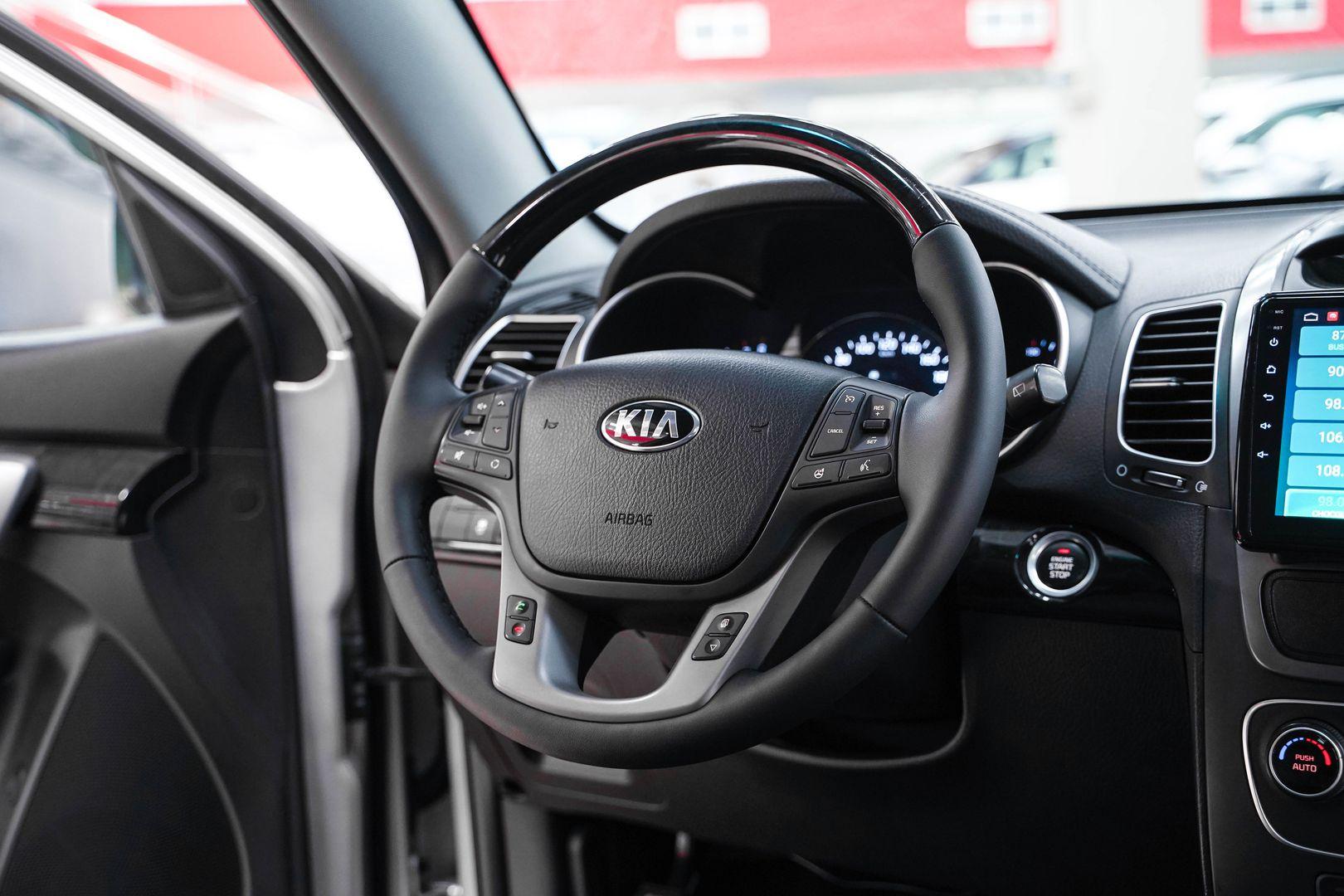 Kia Sorento 2013, серебряный, ДЦ Орехово