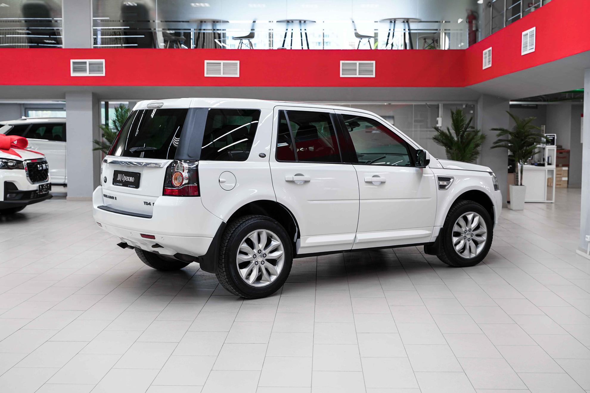 Land Rover Freelander 2014, белый, ДЦ Орехово