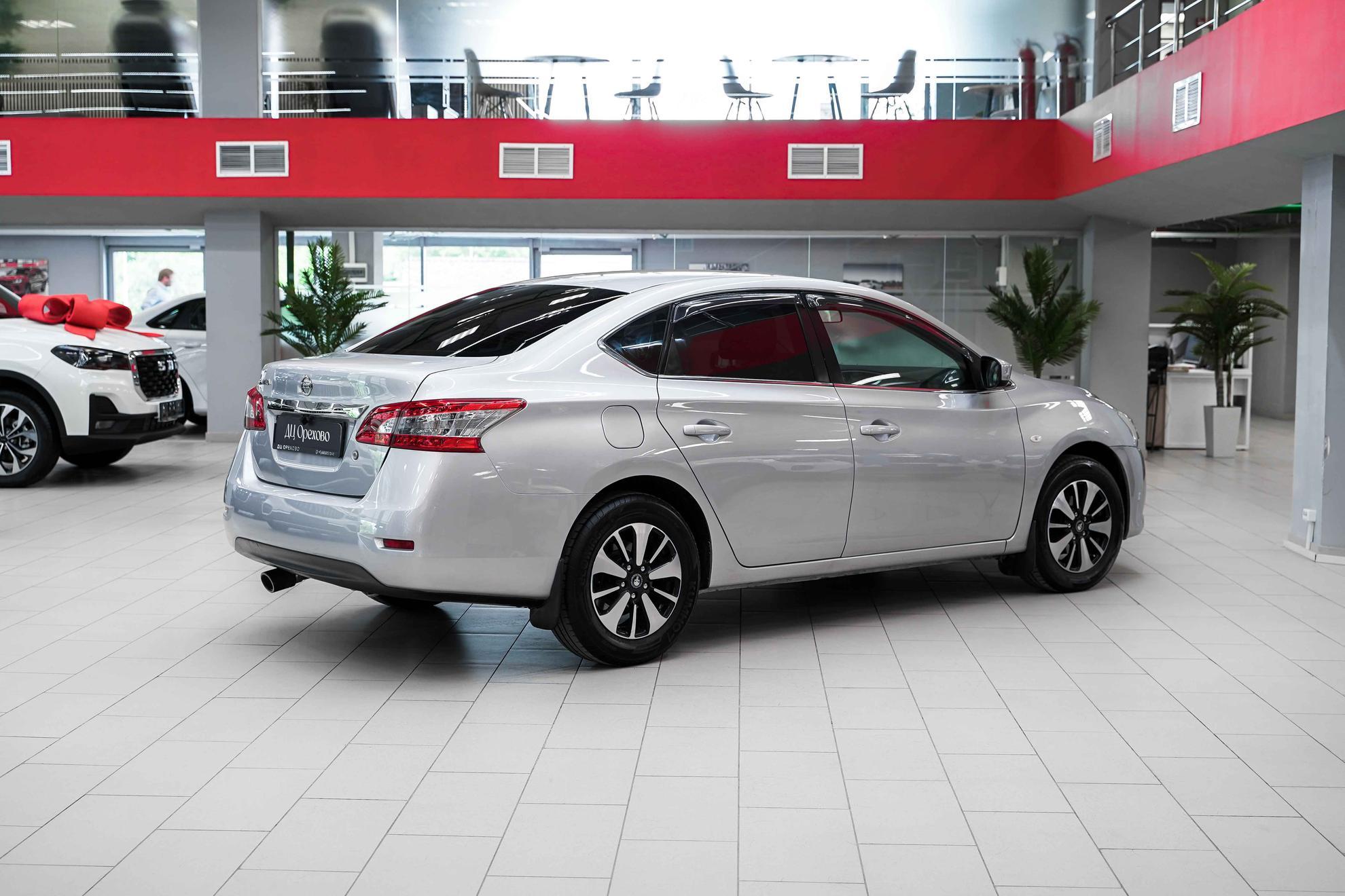 Nissan Sentra 2014, серебряный, ДЦ Орехово