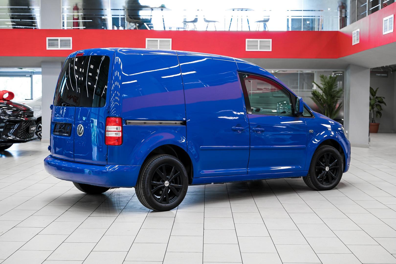 Volkswagen Caddy 2010, синий, ДЦ Орехово