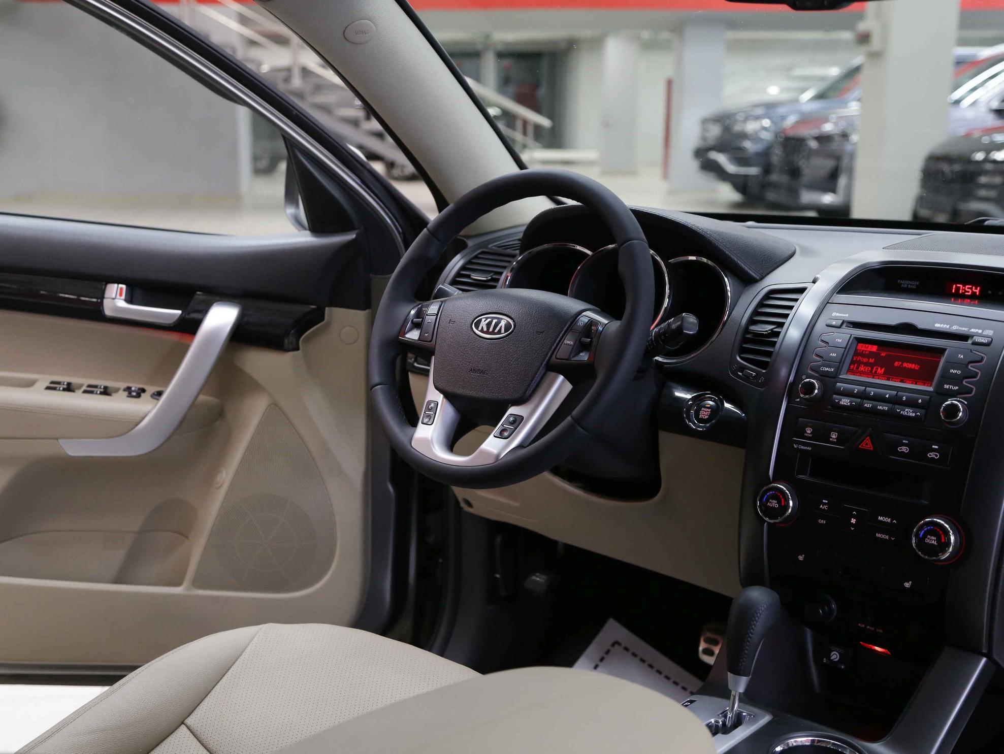 Kia Sorento 2011, серебряный, ДЦ Орехово
