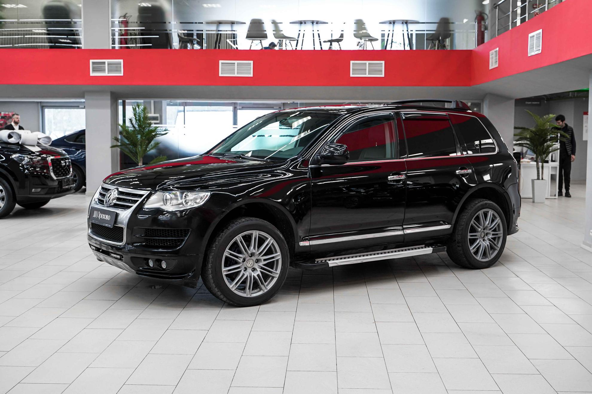 Volkswagen Touareg 2004, черный, ДЦ Орехово