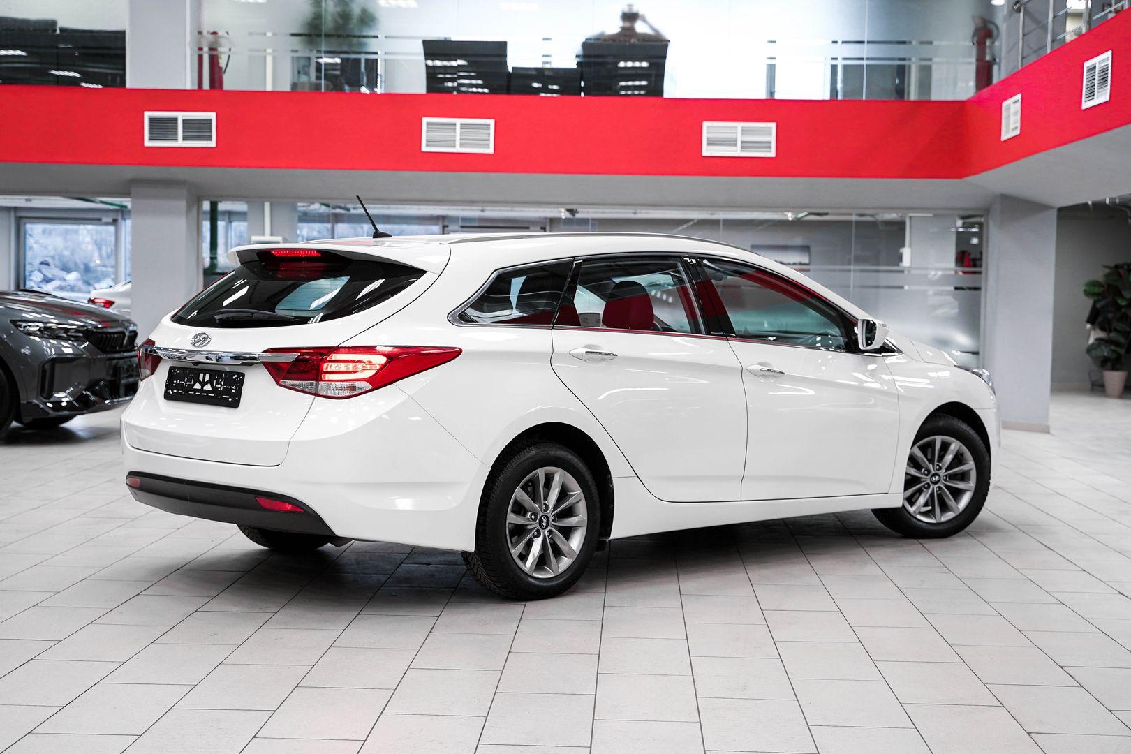 Hyundai i40 2016, белый, ДЦ Орехово