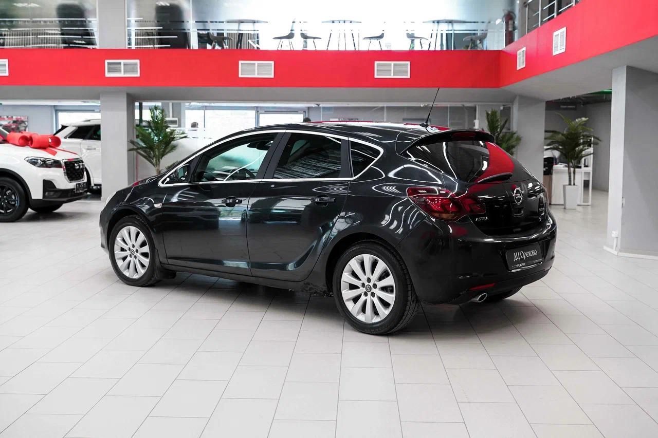 Opel Astra 2012, черный, ДЦ Орехово