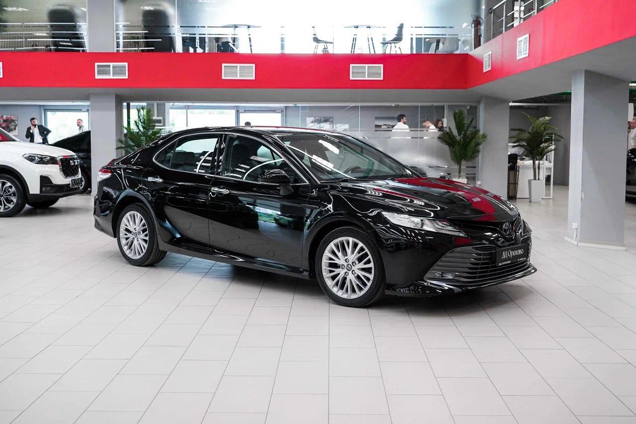 Toyota Camry 2018, черный, ДЦ Орехово