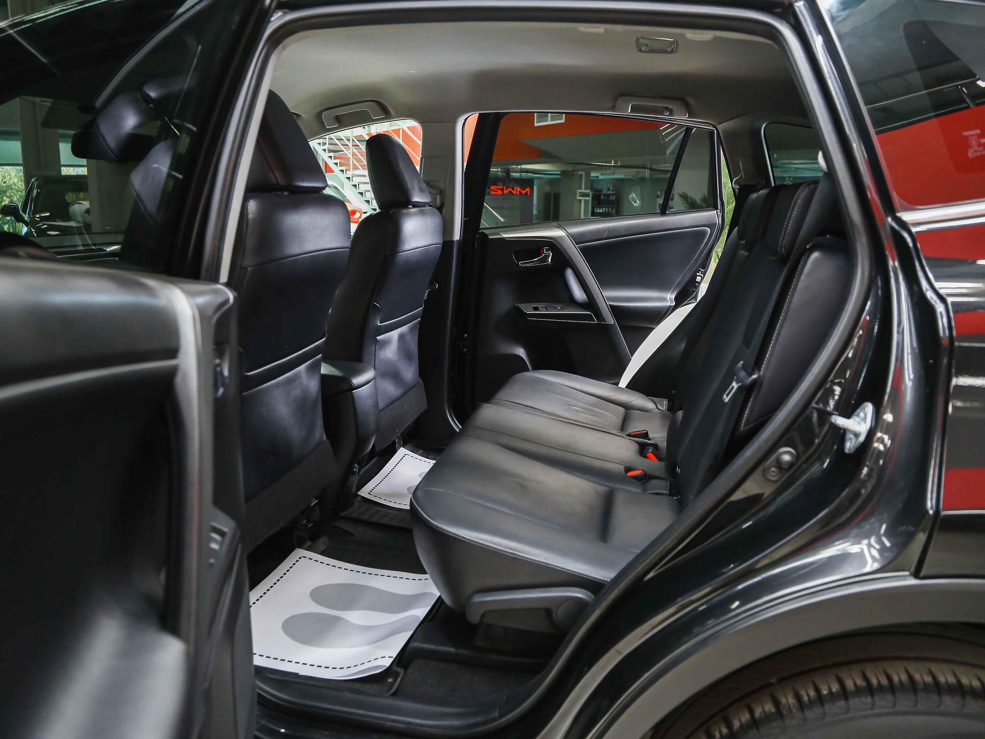 Toyota RAV4 2016, черный, ДЦ Орехово