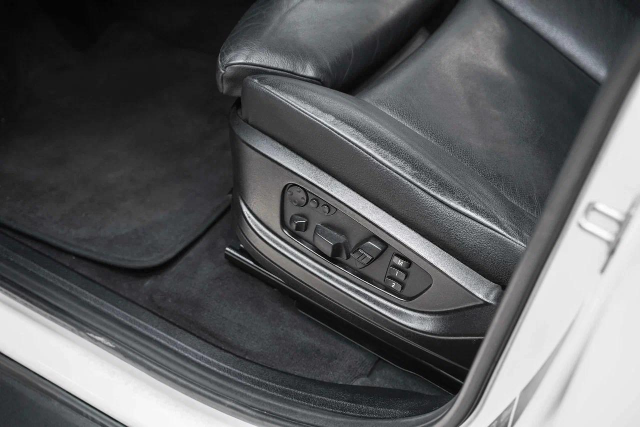 BMW X6 2011, белый, ДЦ Орехово