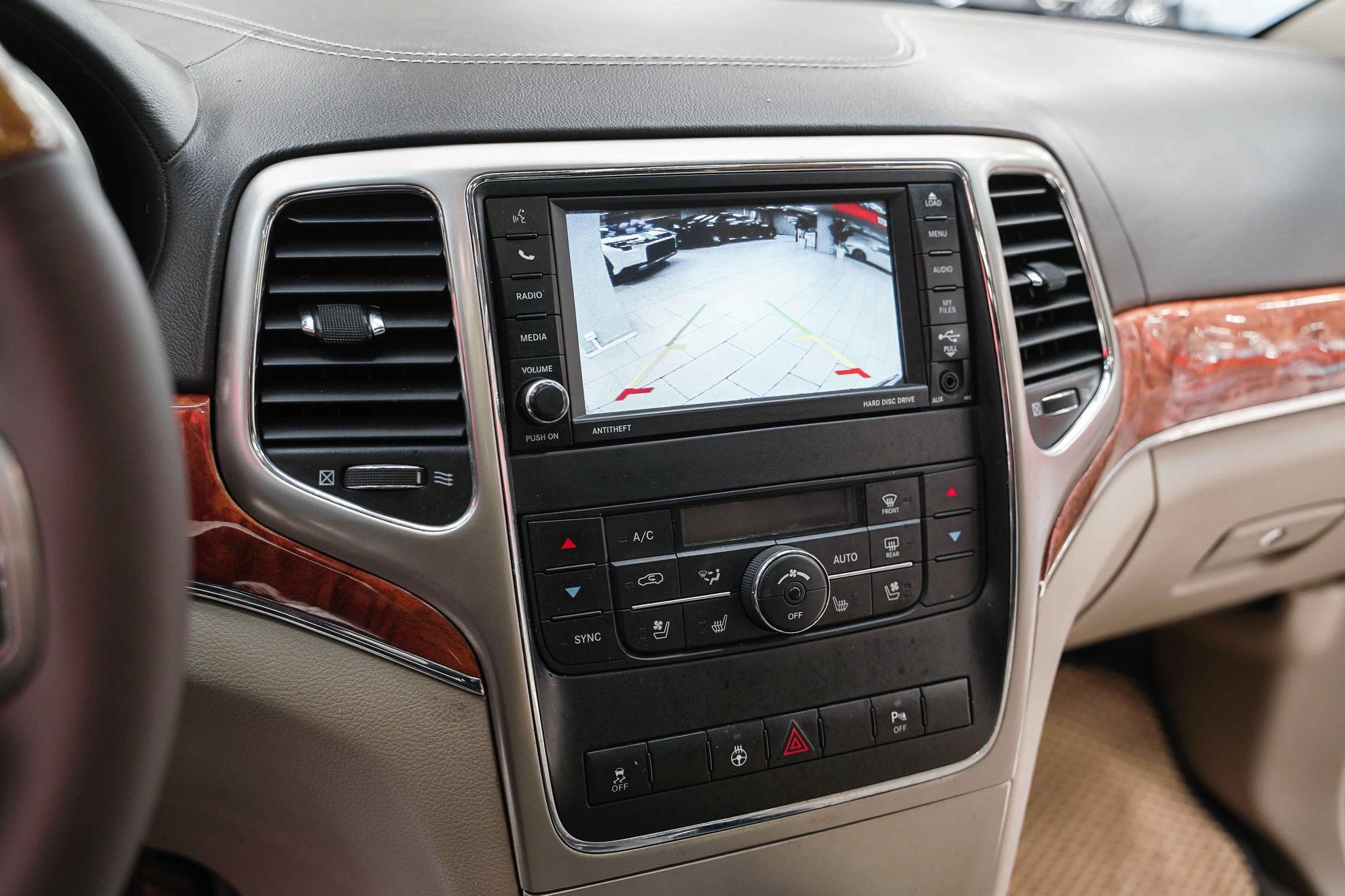 Jeep Grand Cherokee 2012, белый, ДЦ Орехово