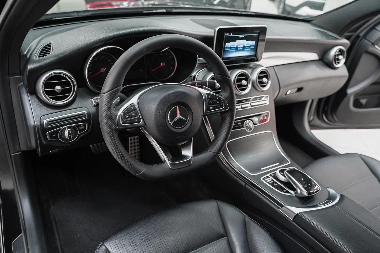 Mercedes-Benz C-Класс 2017, черный, ДЦ Орехово