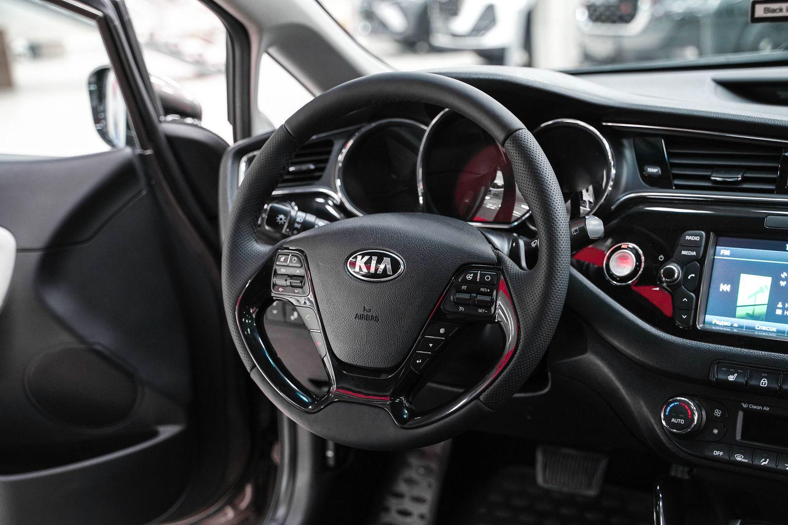 Kia Ceed 2016, коричневый, ДЦ Орехово