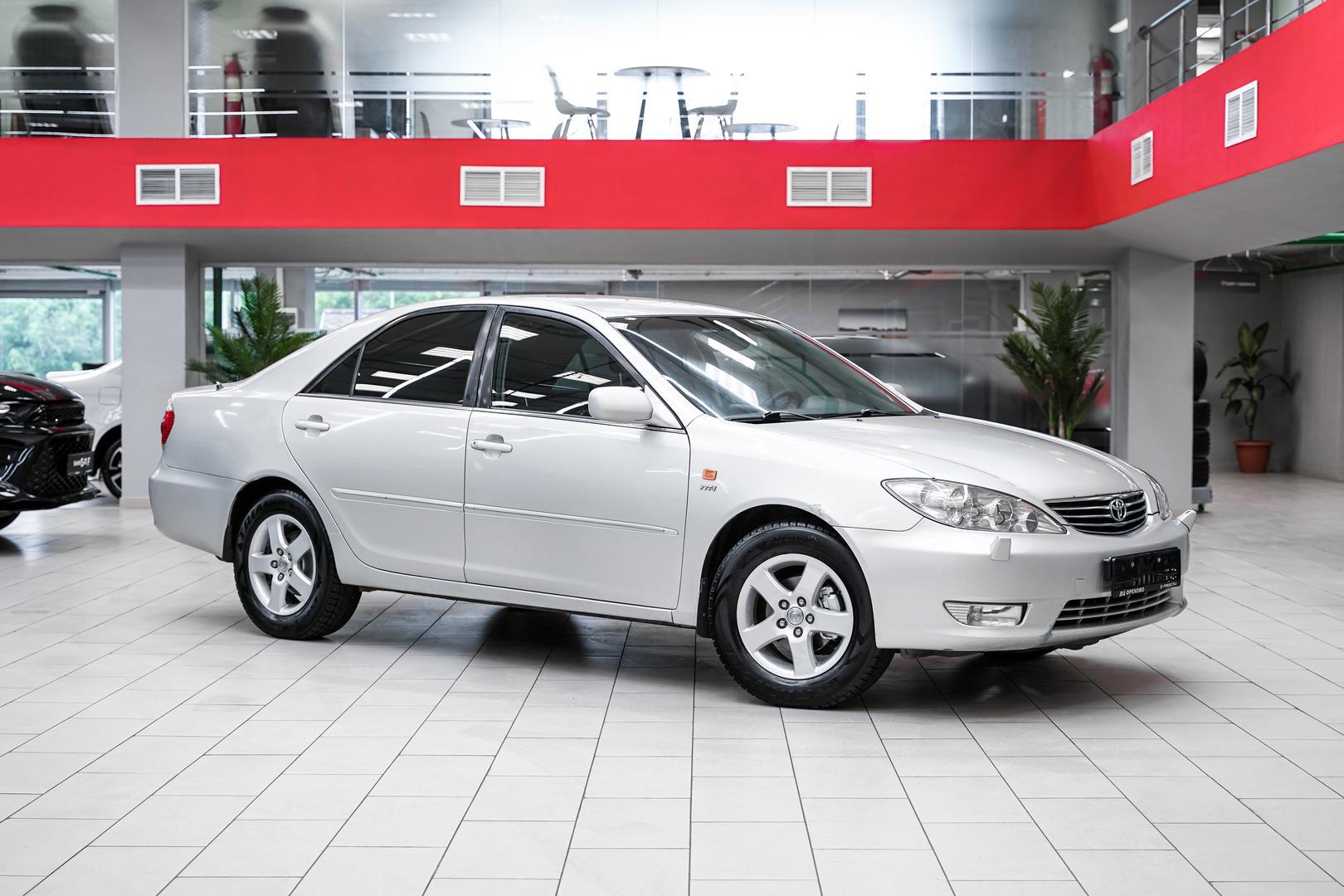 Toyota Camry 2004, серебряный, ДЦ Орехово
