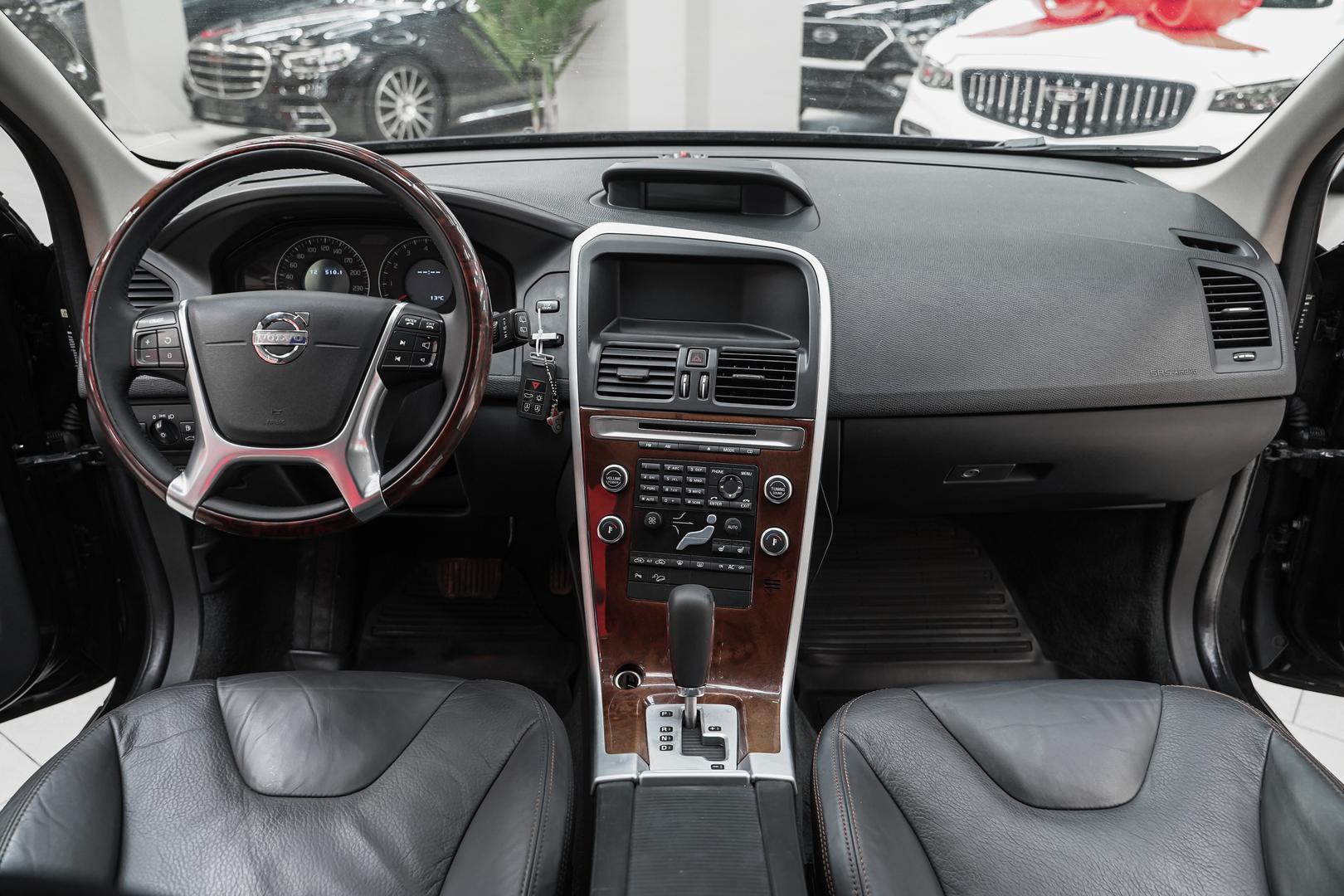Volvo XC60 2009, черный, ДЦ Орехово