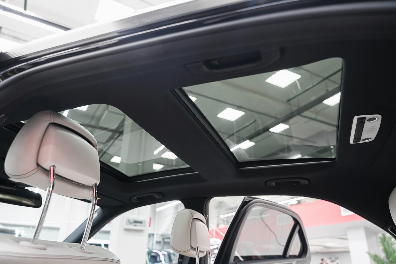 Mercedes-Benz E-Класс 2014, черный, ДЦ Орехово