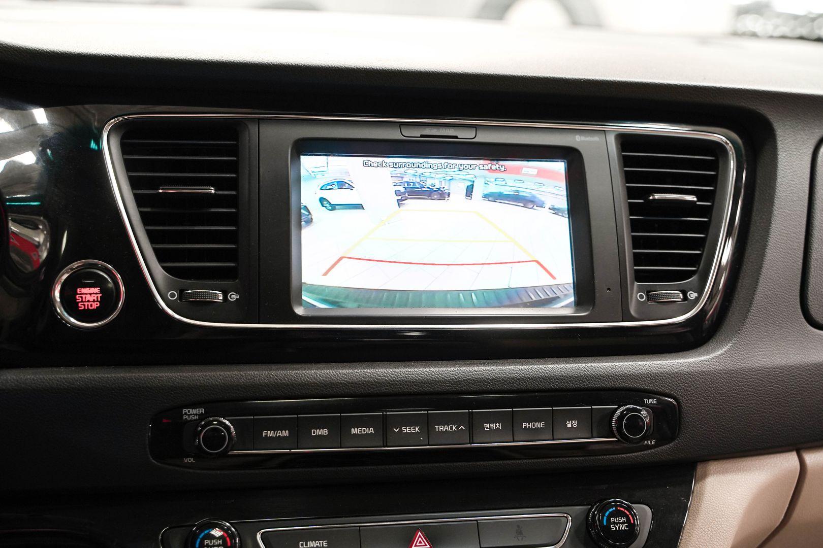 Kia Carnival 2017, черный, ДЦ Орехово