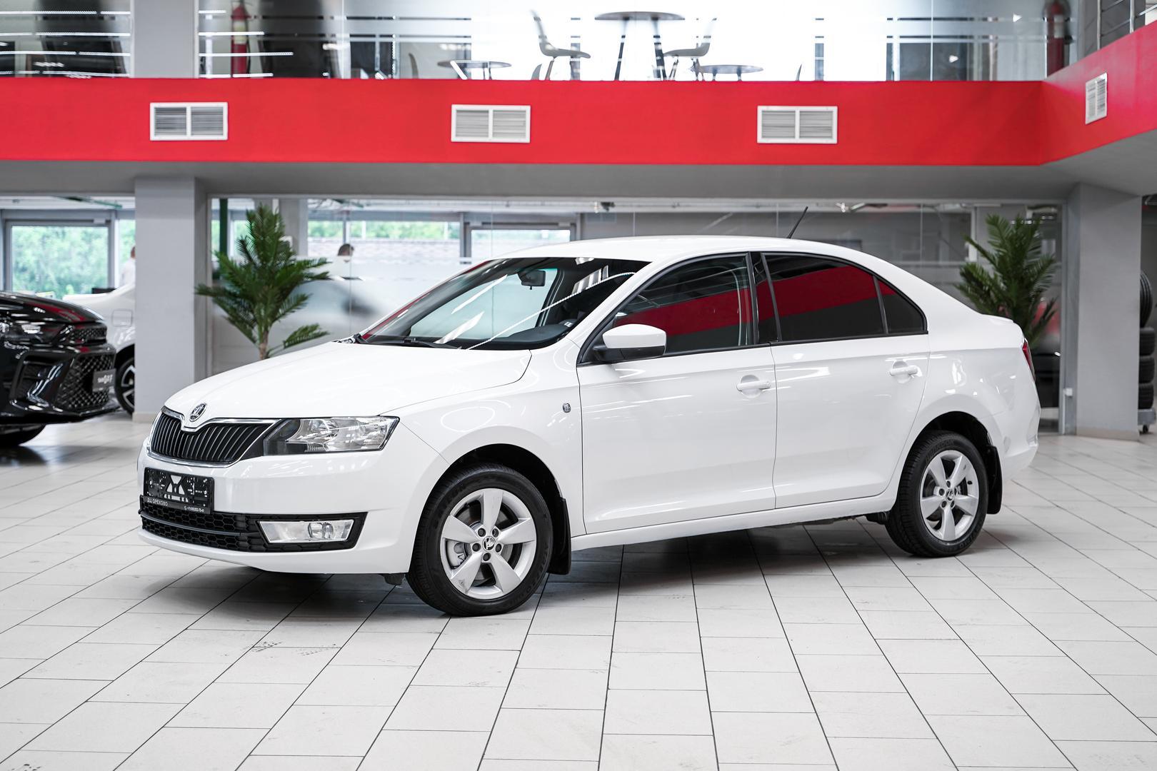 Skoda Rapid 2015, белый, ДЦ Орехово