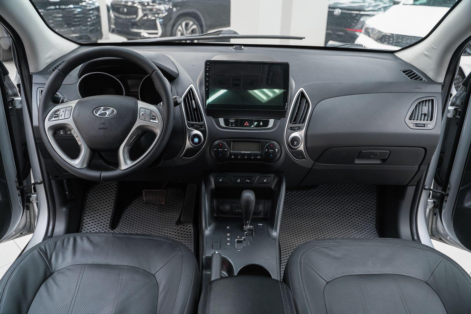Hyundai ix35 2011, серебряный, ДЦ Орехово