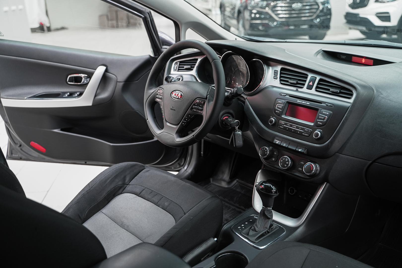 Kia Ceed 2013, серый, ДЦ Орехово