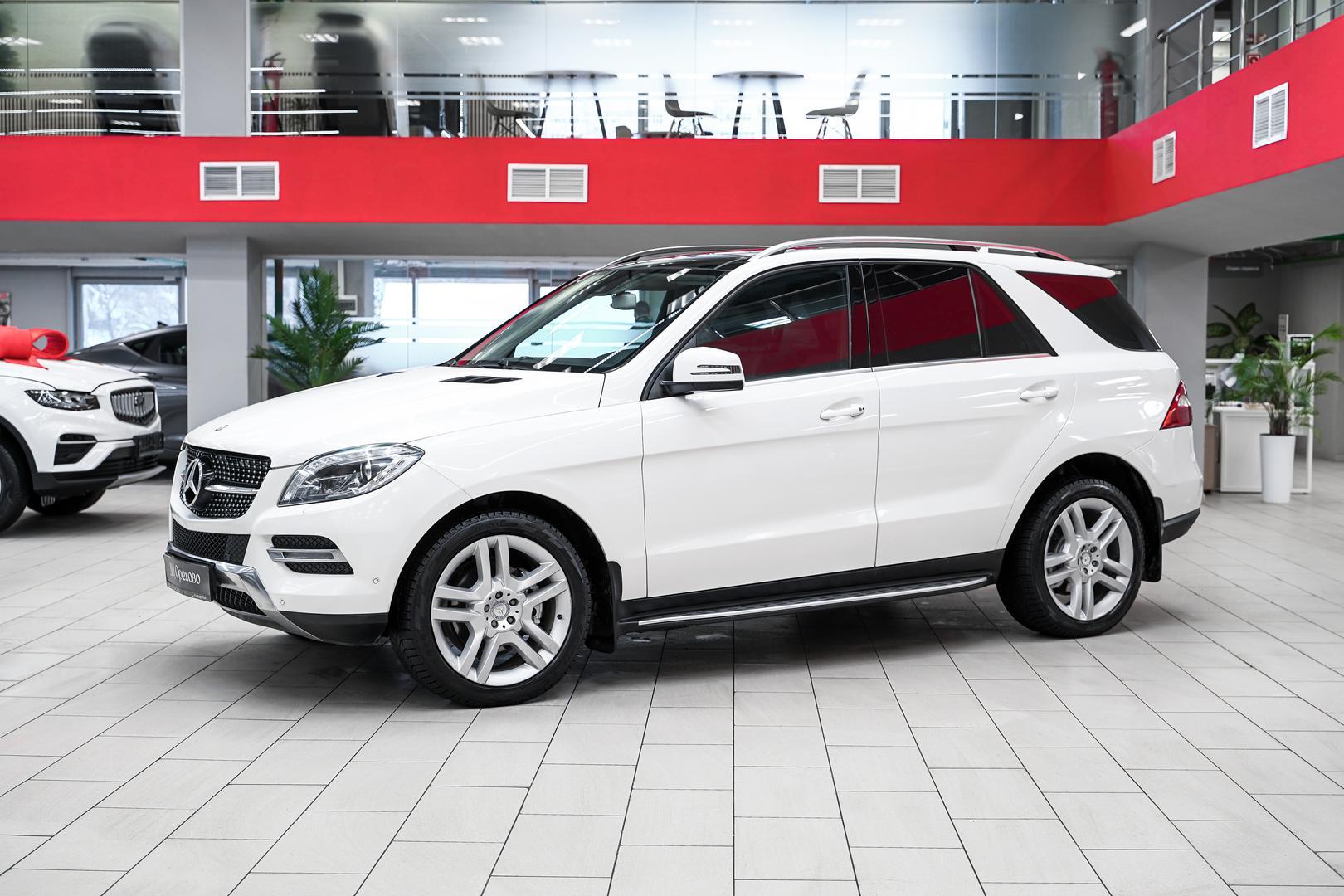 Mercedes-Benz M-Класс 2014, белый, ДЦ Орехово