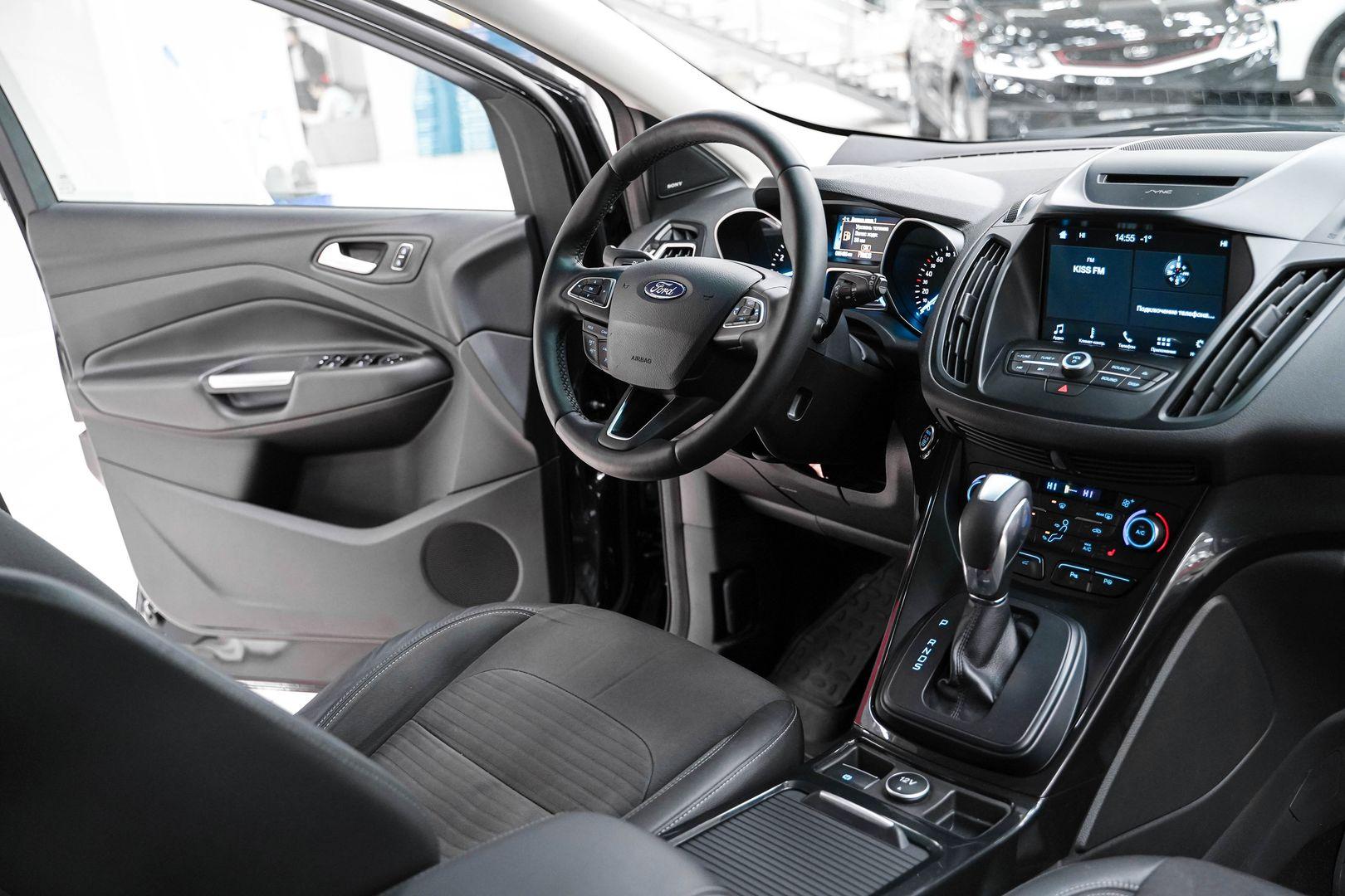 Ford Kuga 2018, черный, ДЦ Орехово