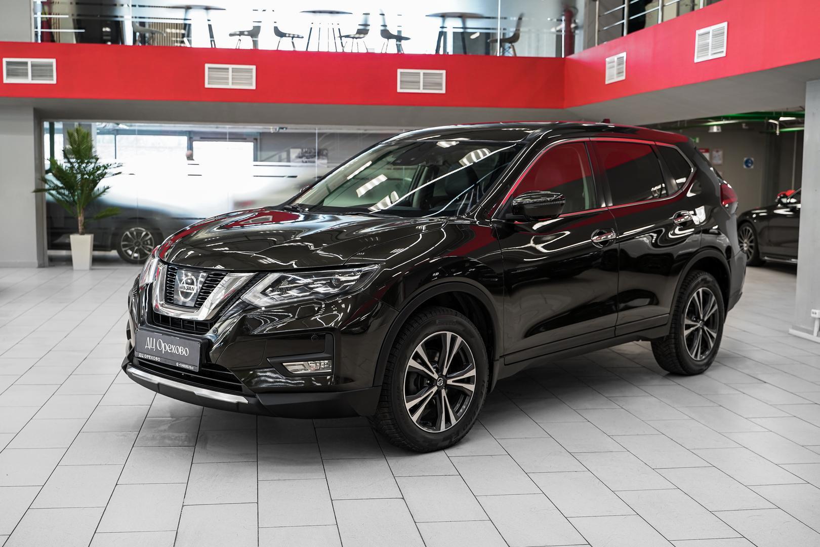 Nissan X-Trail 2018, зеленый, ДЦ Орехово