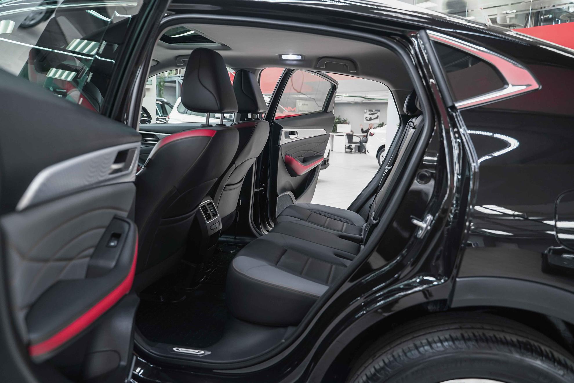 Haval F7x 2022, черный, ДЦ Орехово
