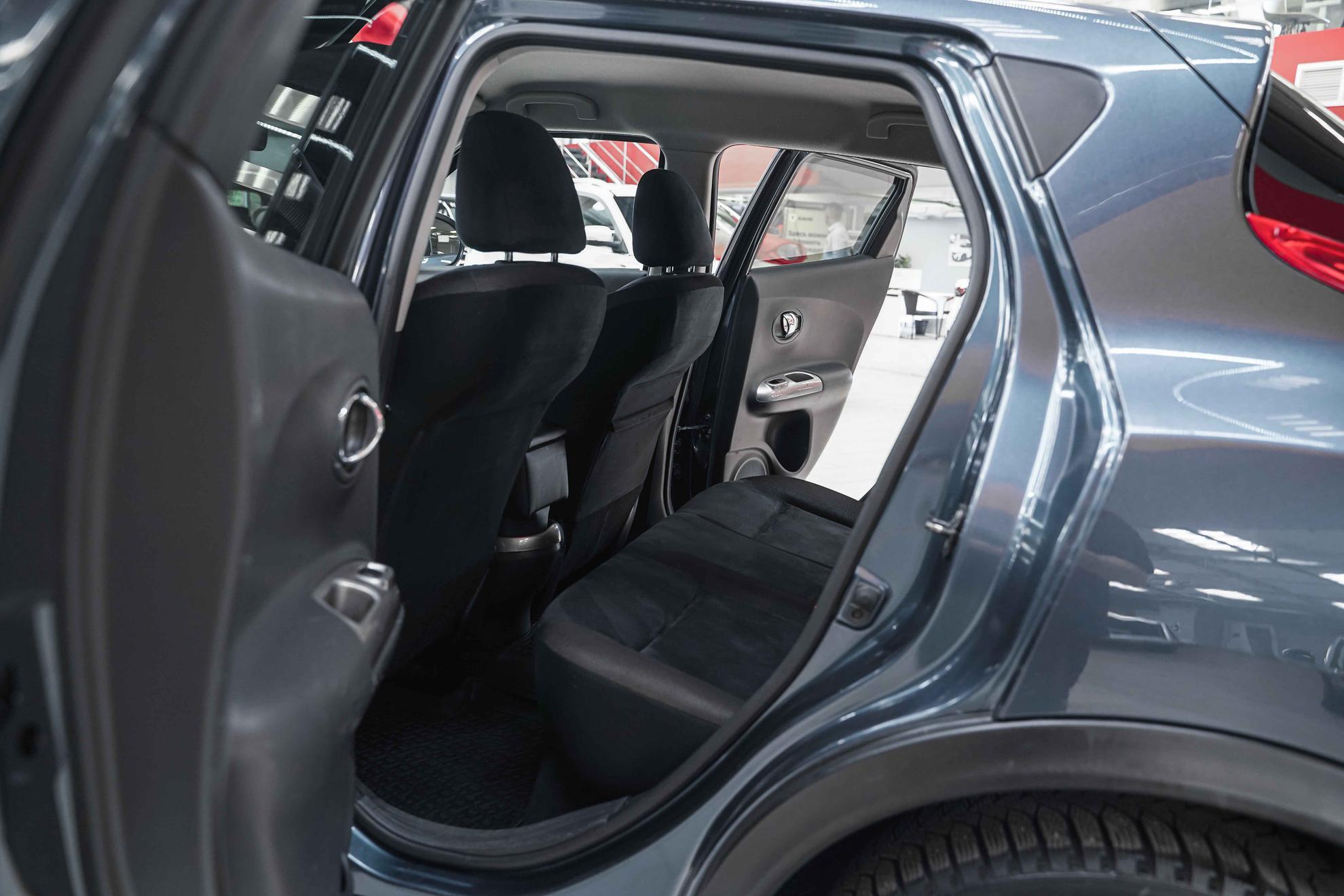 Nissan Juke 2012, синий, ДЦ Орехово