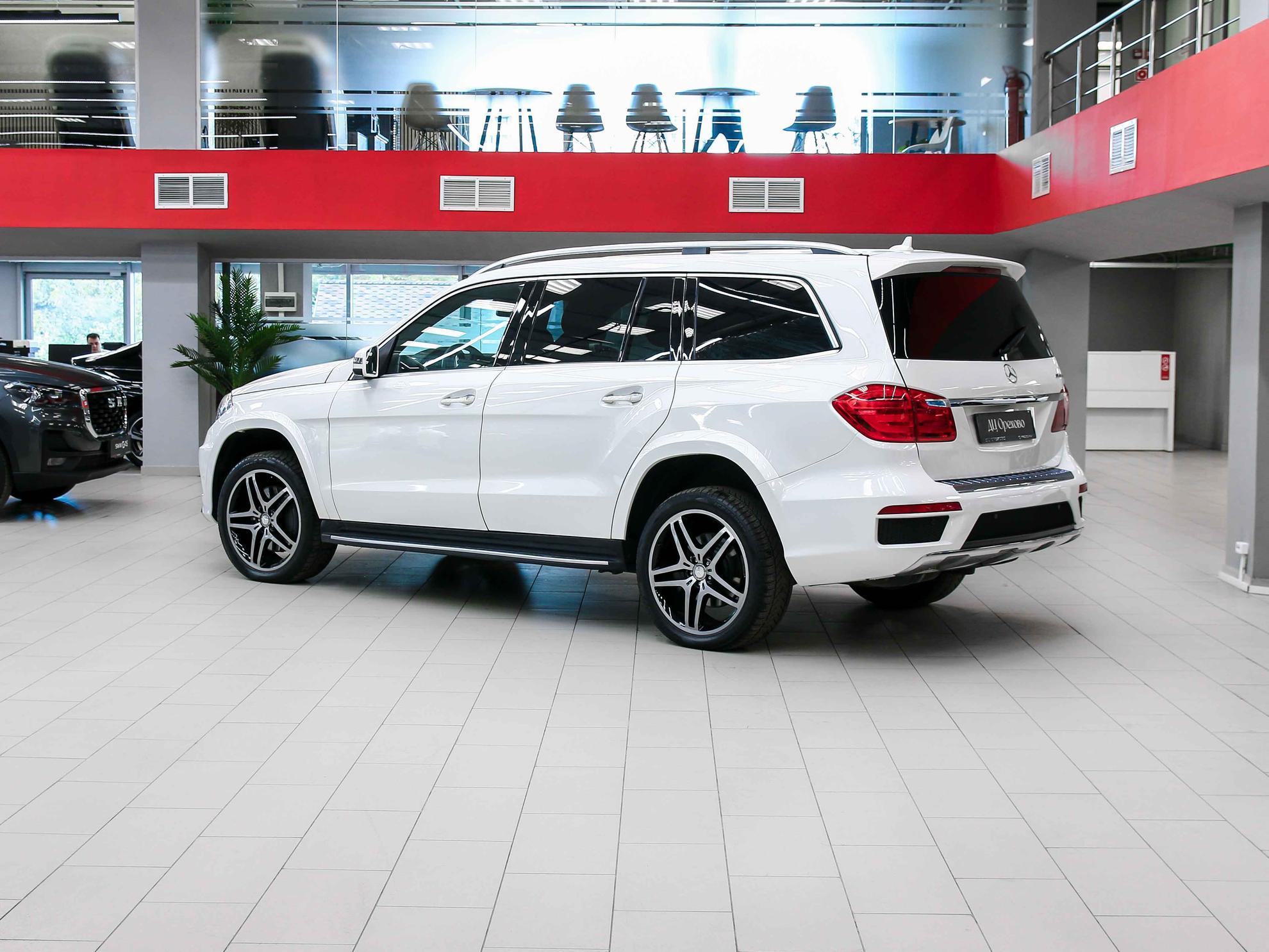 Mercedes-Benz GL-Класс 2014, белый, ДЦ Орехово