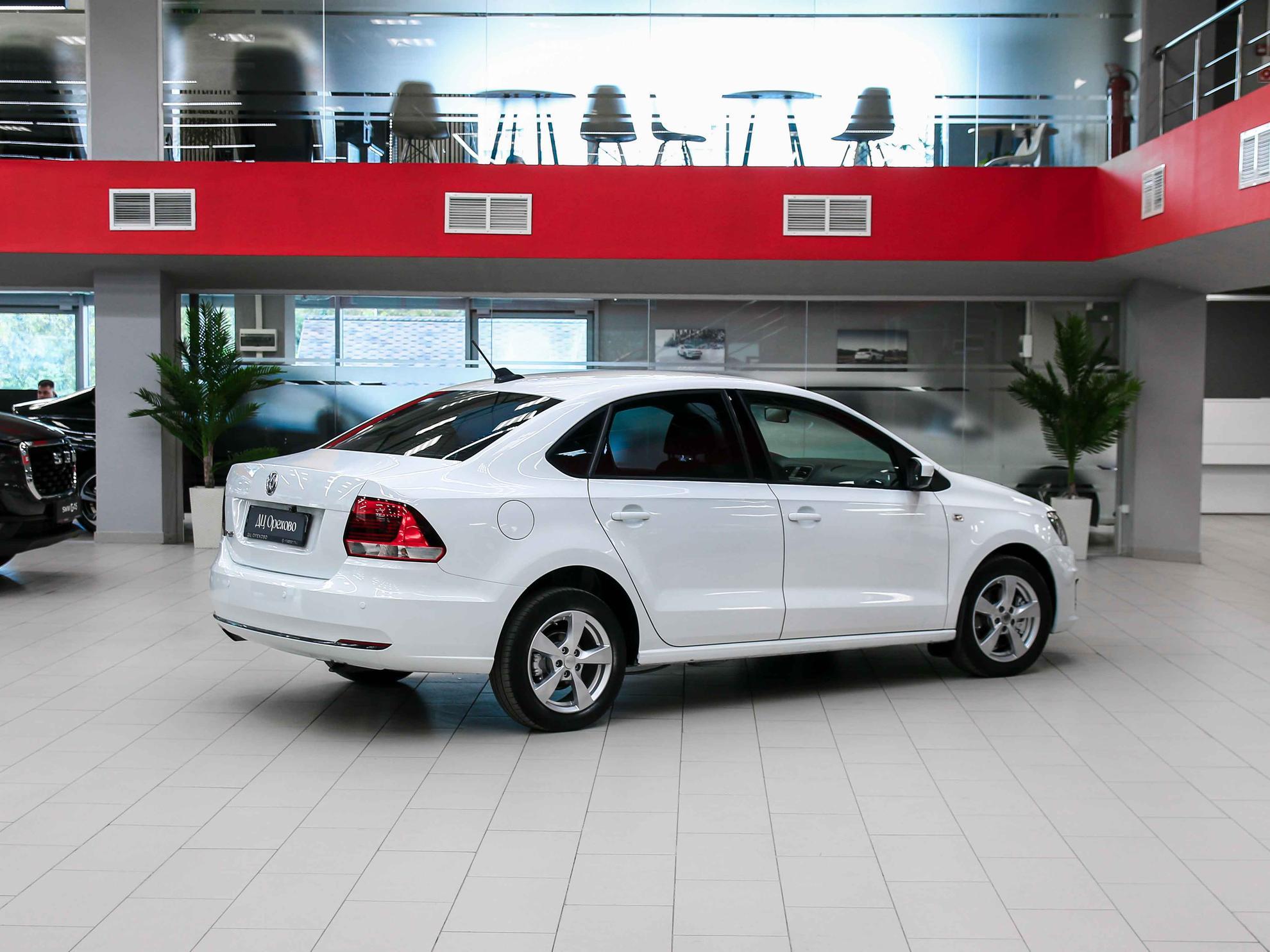 Volkswagen Polo 2018, белый, ДЦ Орехово