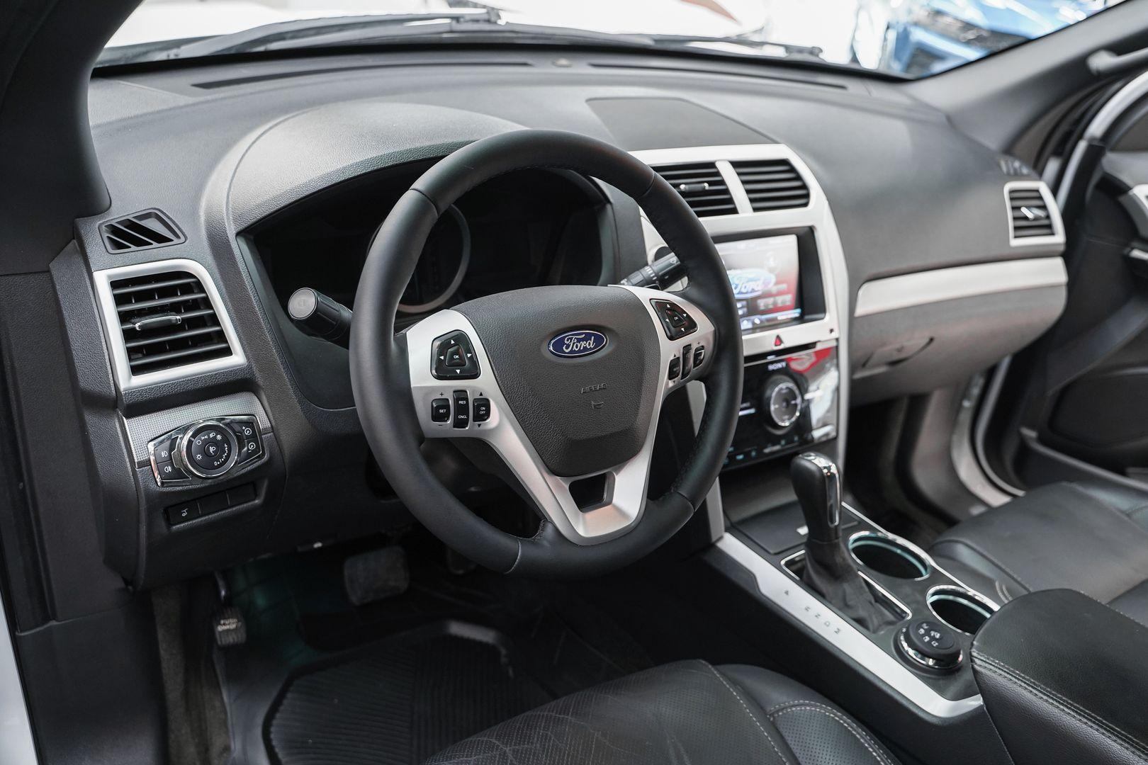 Ford Explorer 2013, белый, ДЦ Орехово