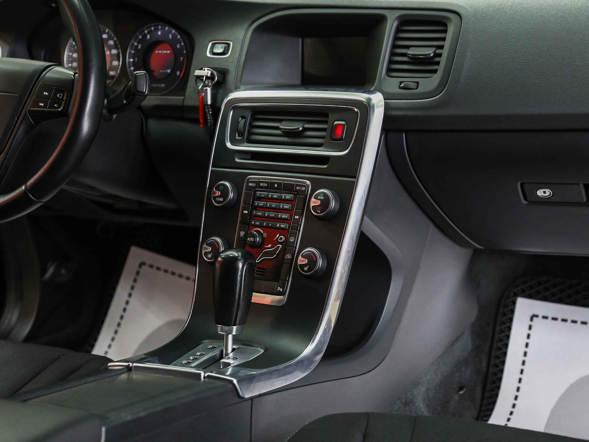 Volvo S60 2010, черный, ДЦ Орехово