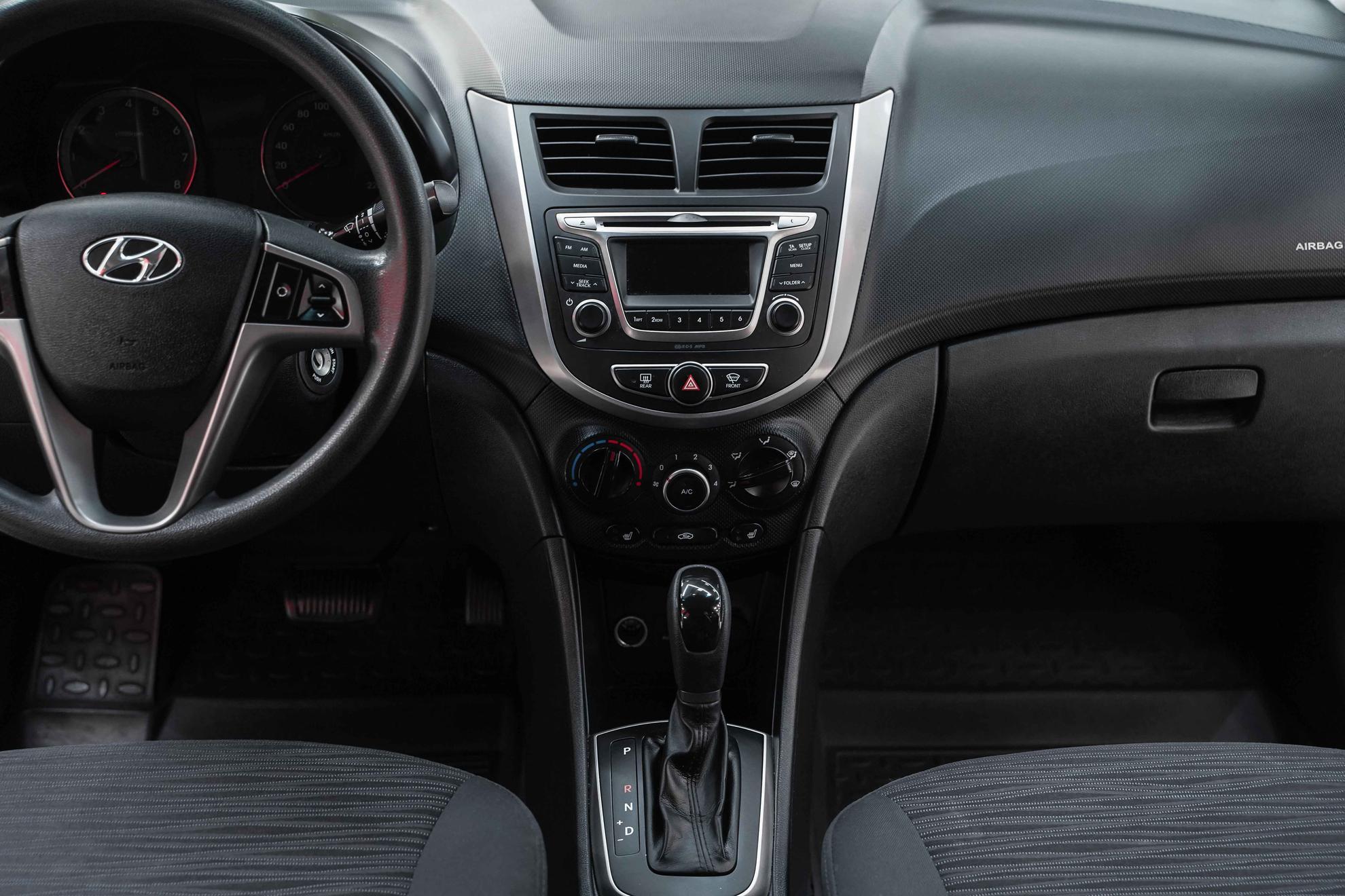 Hyundai Solaris 2015, черный, ДЦ Орехово