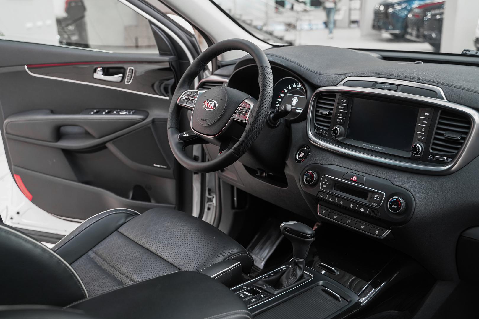 Kia Sorento 2018, белый, ДЦ Орехово
