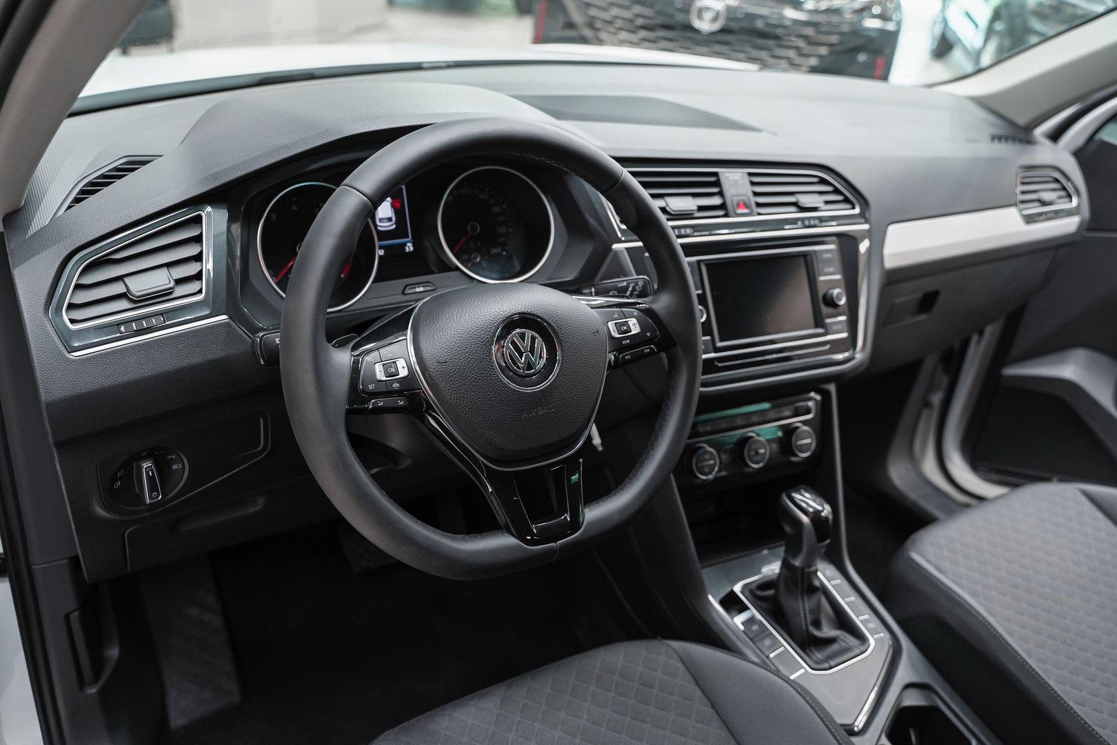 Volkswagen Tiguan 2018, белый, ДЦ Орехово