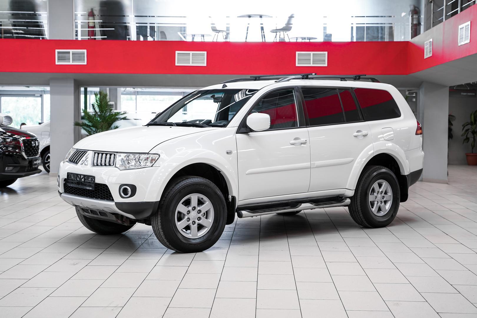 Mitsubishi Pajero Sport 2012, белый, ДЦ Орехово