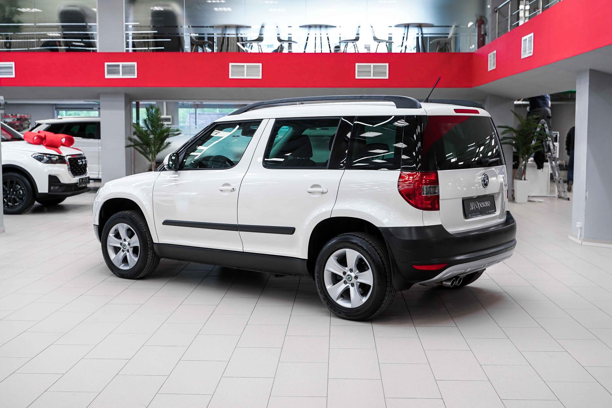 Skoda Yeti 2013, белый, ДЦ Орехово