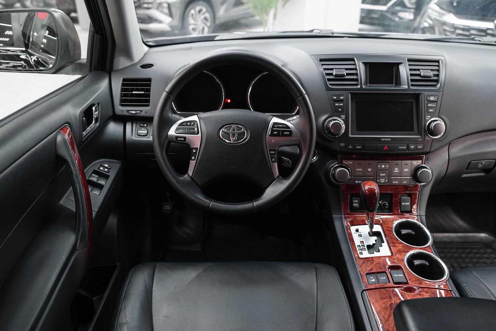 Toyota Highlander 2012, черный, ДЦ Орехово