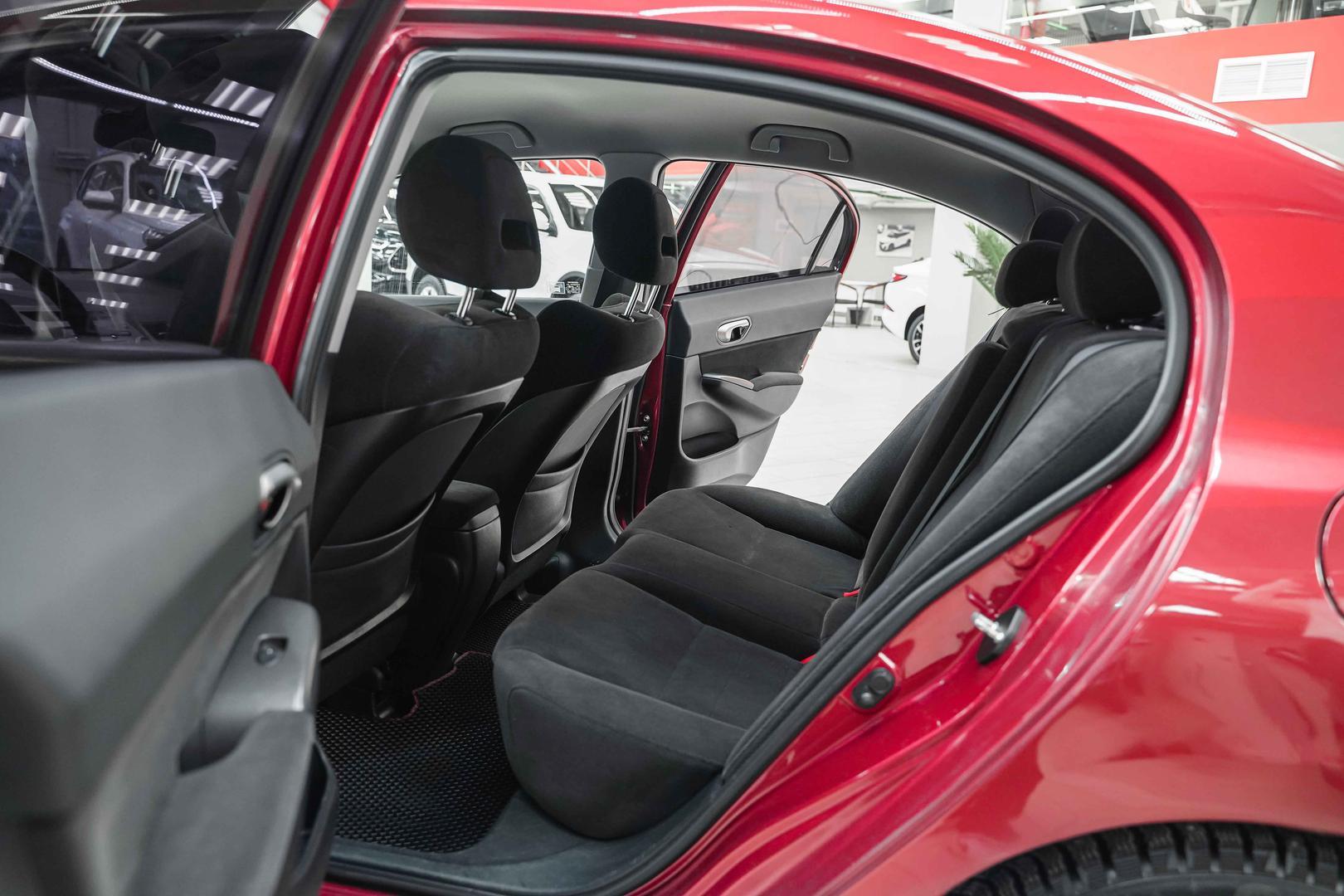 Honda Civic 2007, красный, ДЦ Орехово