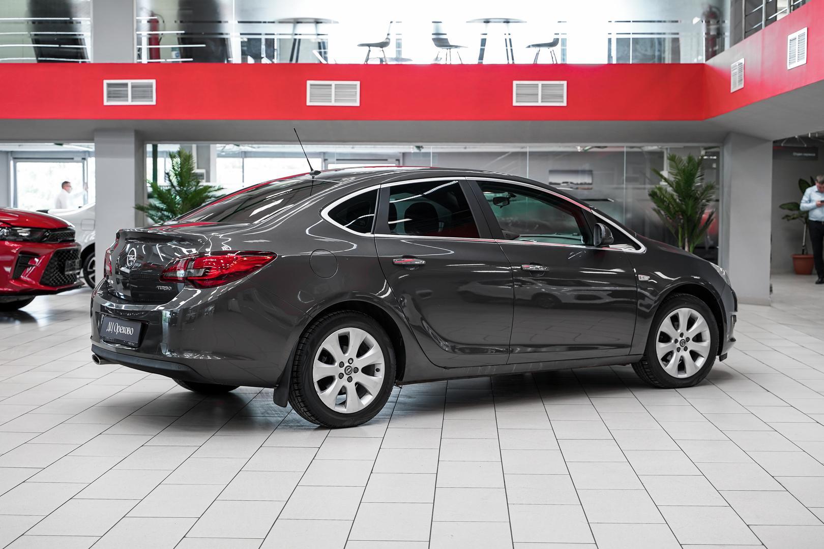 Opel Astra 2012, серый, ДЦ Орехово
