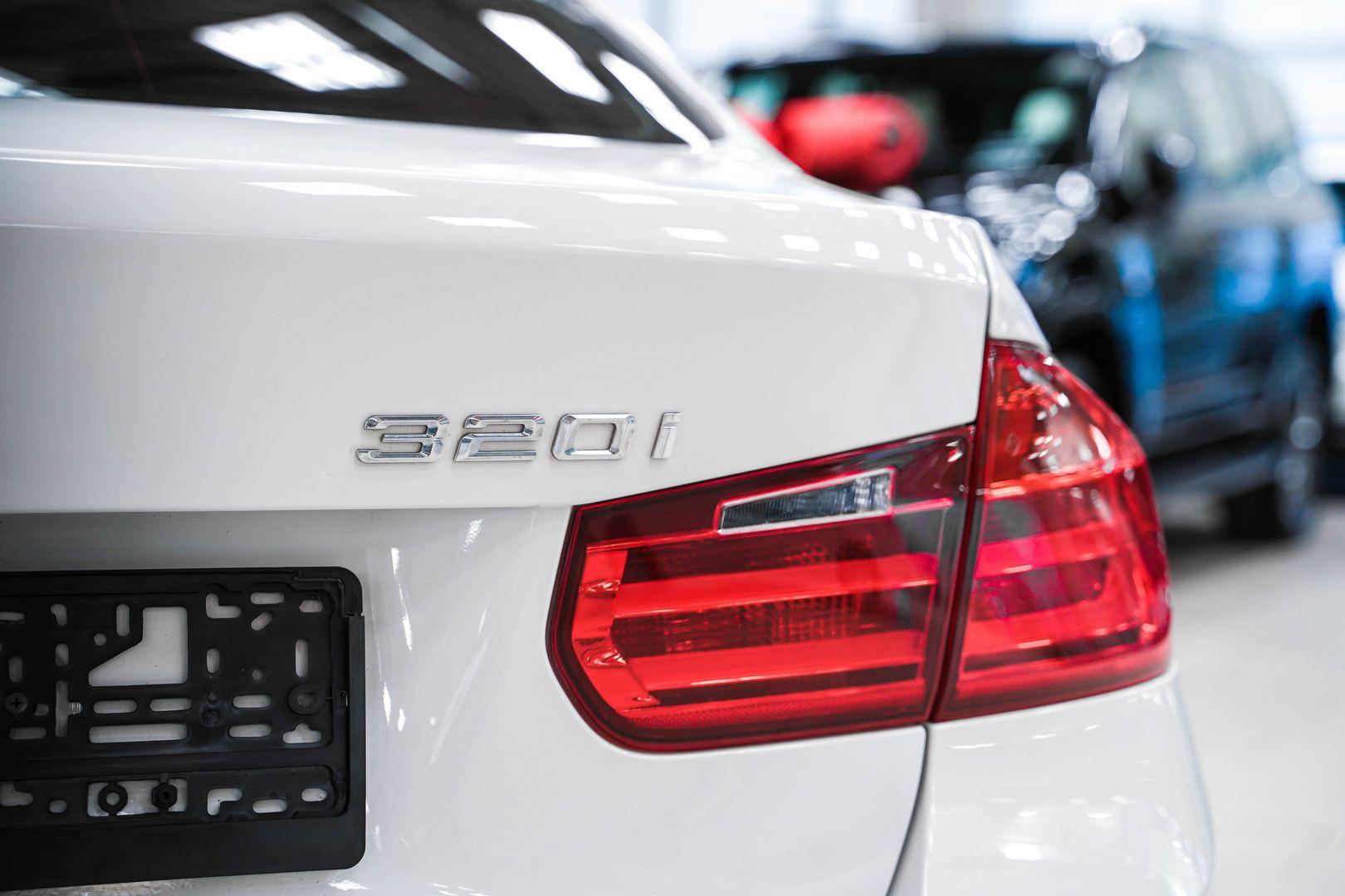 BMW 3 серии 2013, белый, ДЦ Орехово